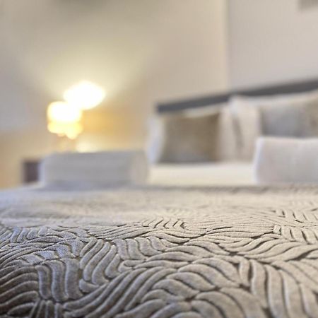 Shm Stays Solihull Hs2 Nec Airport Nr M6 M40 M42 Great For Long & Short Stays 15 Min Walk To Train Station 5 Min Drive To Town Centre Outside Bus Stops & Supermarket Free Parking Bagian luar foto