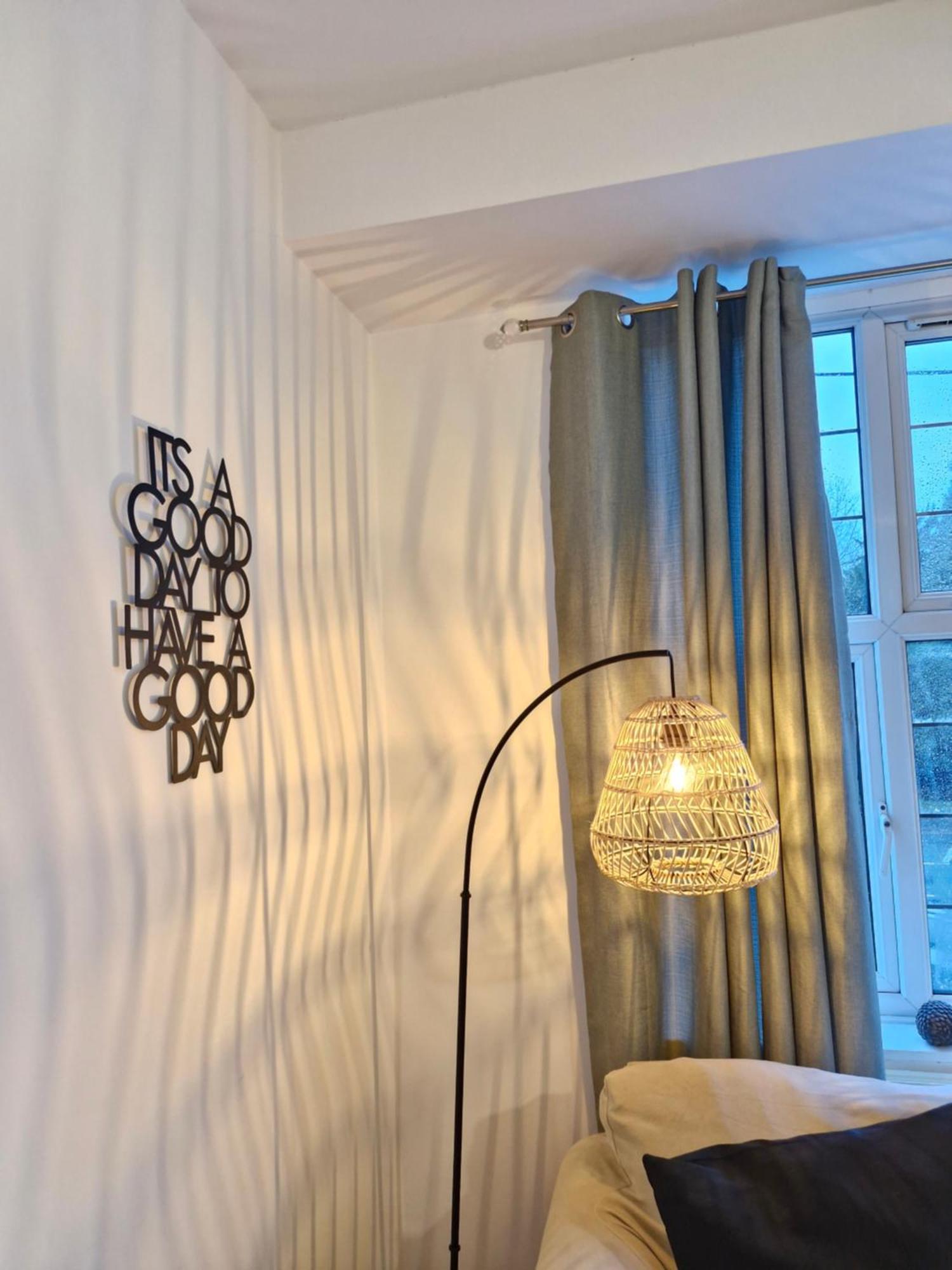 Shm Stays Solihull Hs2 Nec Airport Nr M6 M40 M42 Great For Long & Short Stays 15 Min Walk To Train Station 5 Min Drive To Town Centre Outside Bus Stops & Supermarket Free Parking Bagian luar foto