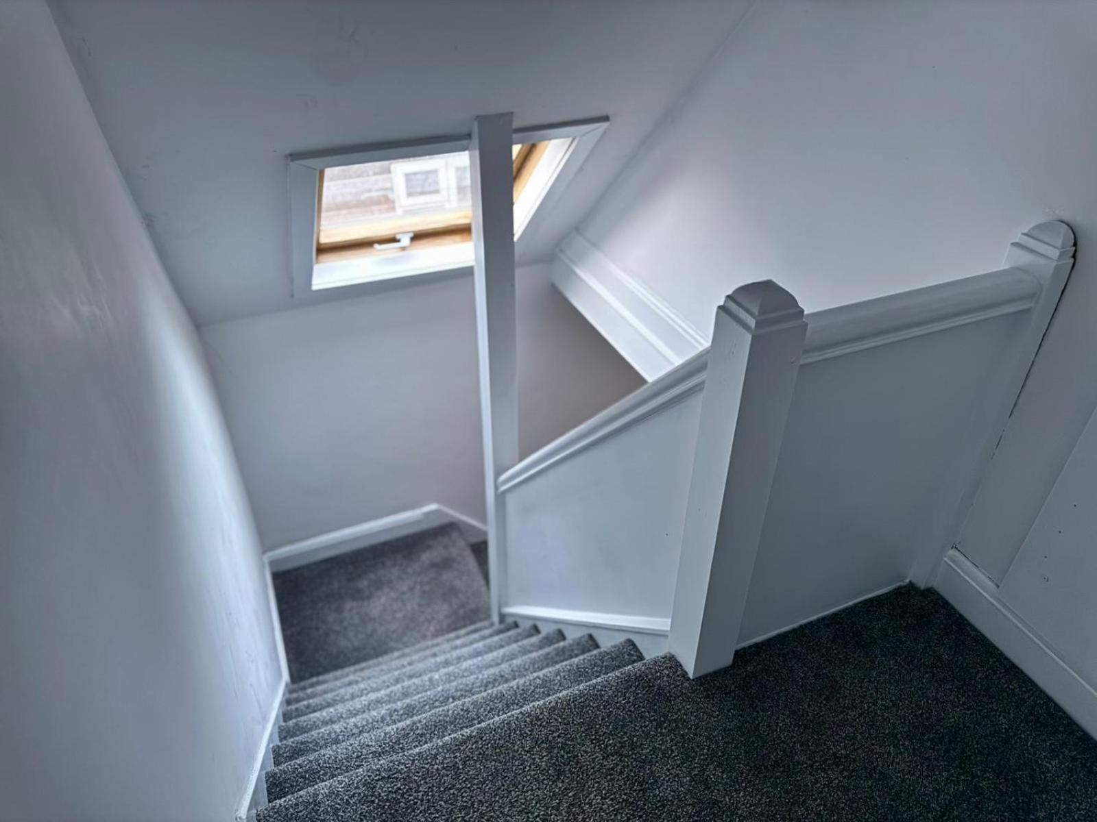Shm Stays Solihull Hs2 Nec Airport Nr M6 M40 M42 Great For Long & Short Stays 15 Min Walk To Train Station 5 Min Drive To Town Centre Outside Bus Stops & Supermarket Free Parking Bagian luar foto
